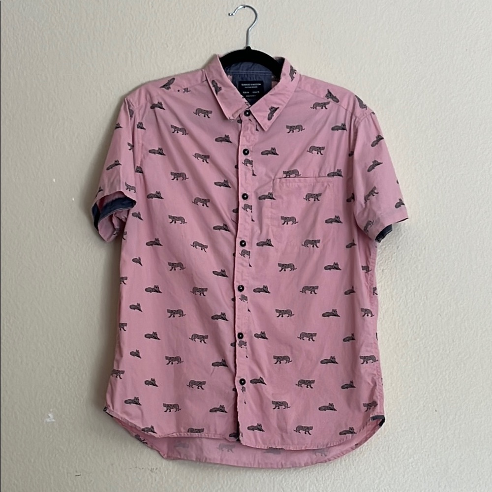 Sunrise Kingdom Men's Pink with Tiger Patterned Shirt, Size Medium